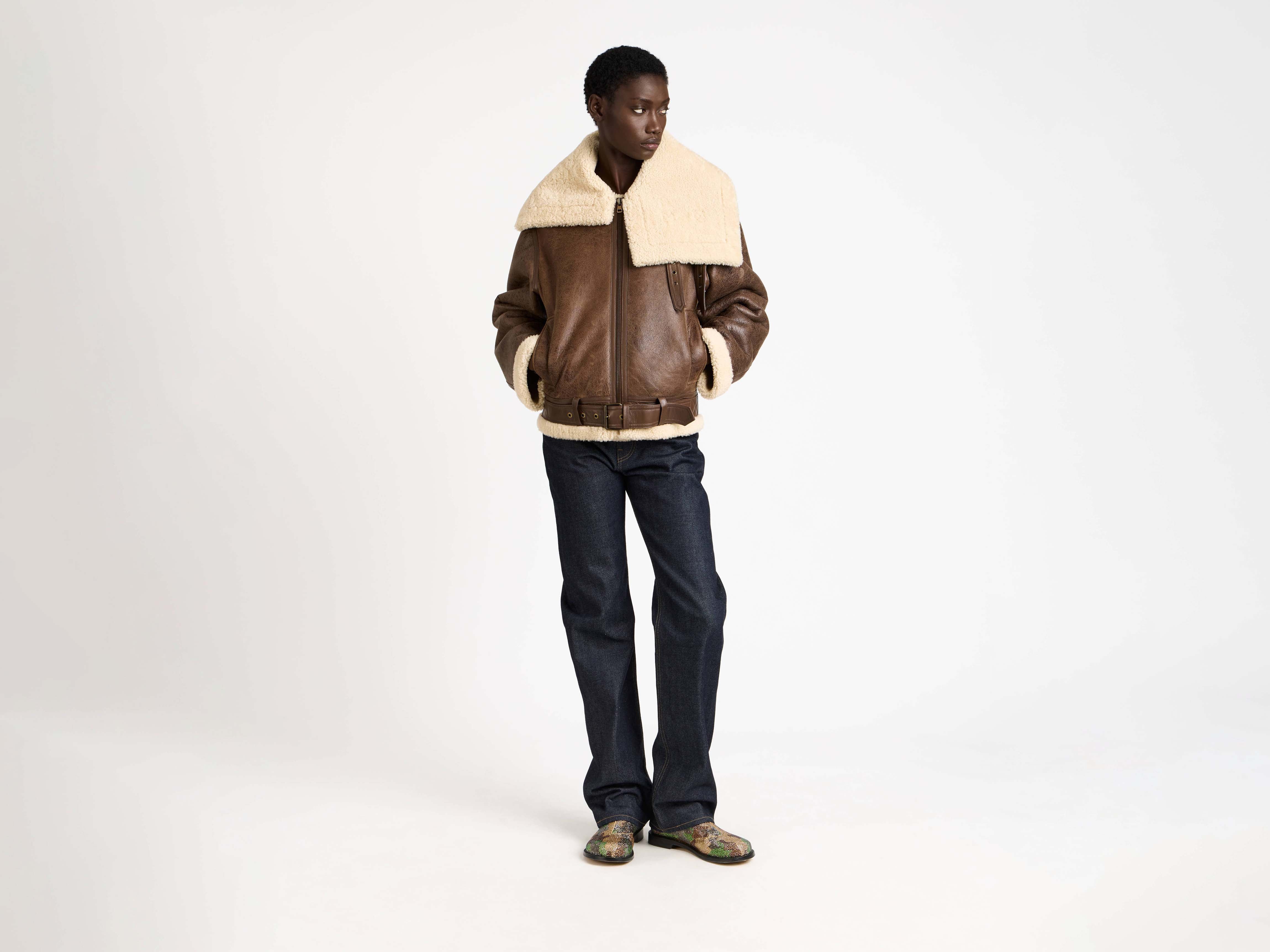 WOMENS SHEARLING LEATHER JACKET IN BROWN - Image 7