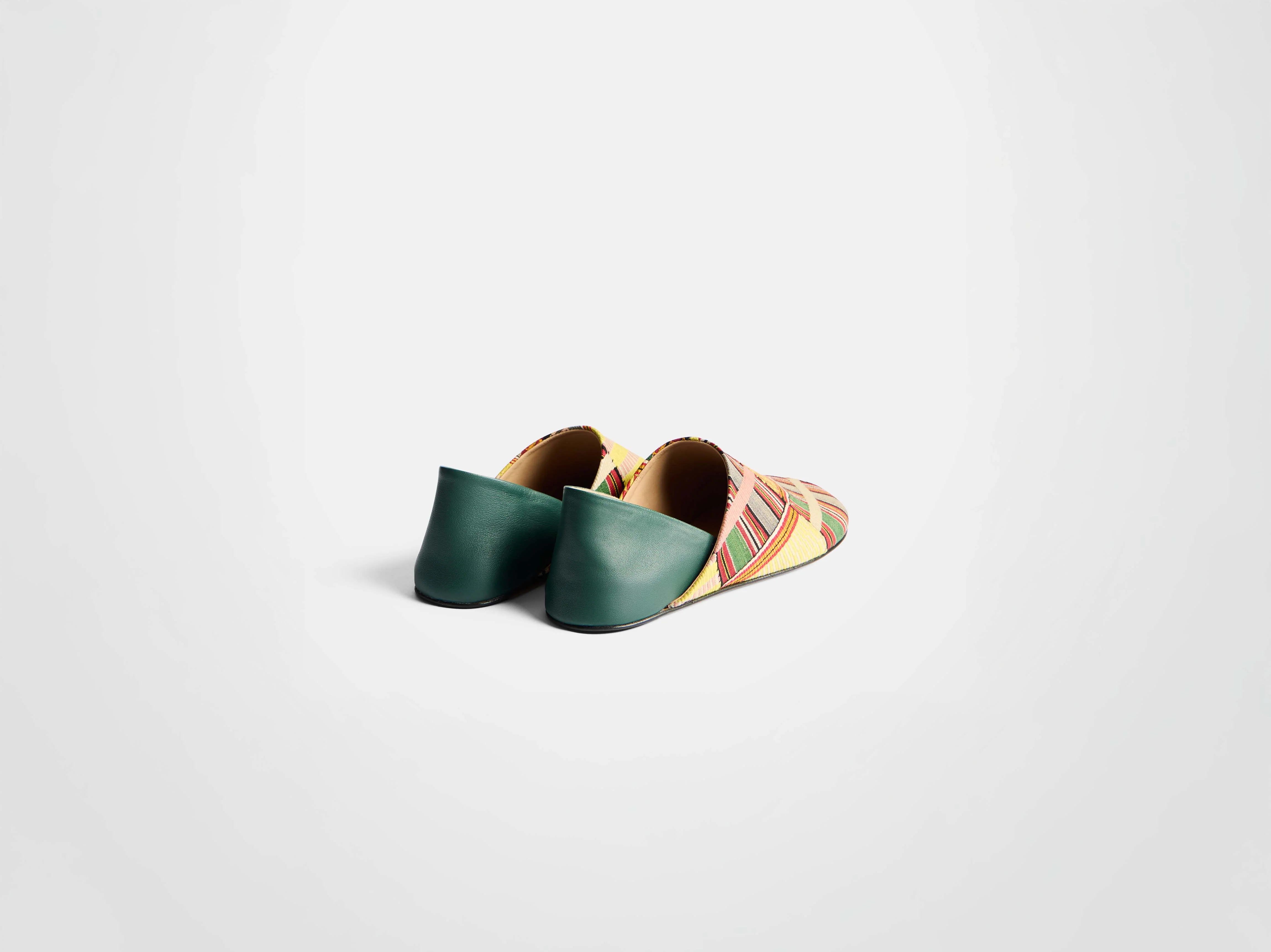 WOMENS SLIPPER MULES IN GREEN/MULTI - Image 2
