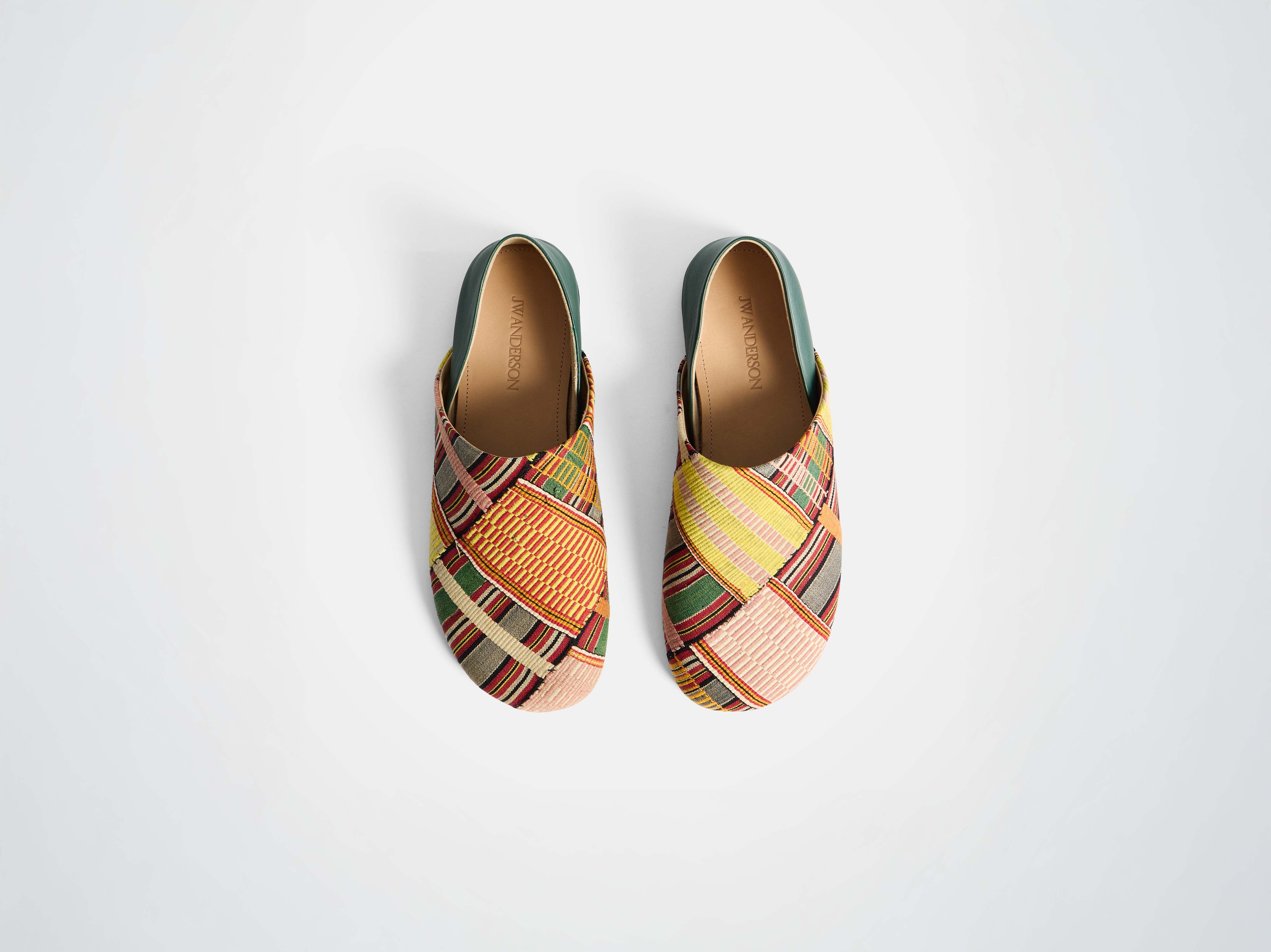 WOMENS SLIPPER MULES IN GREEN/MULTI - Image 5