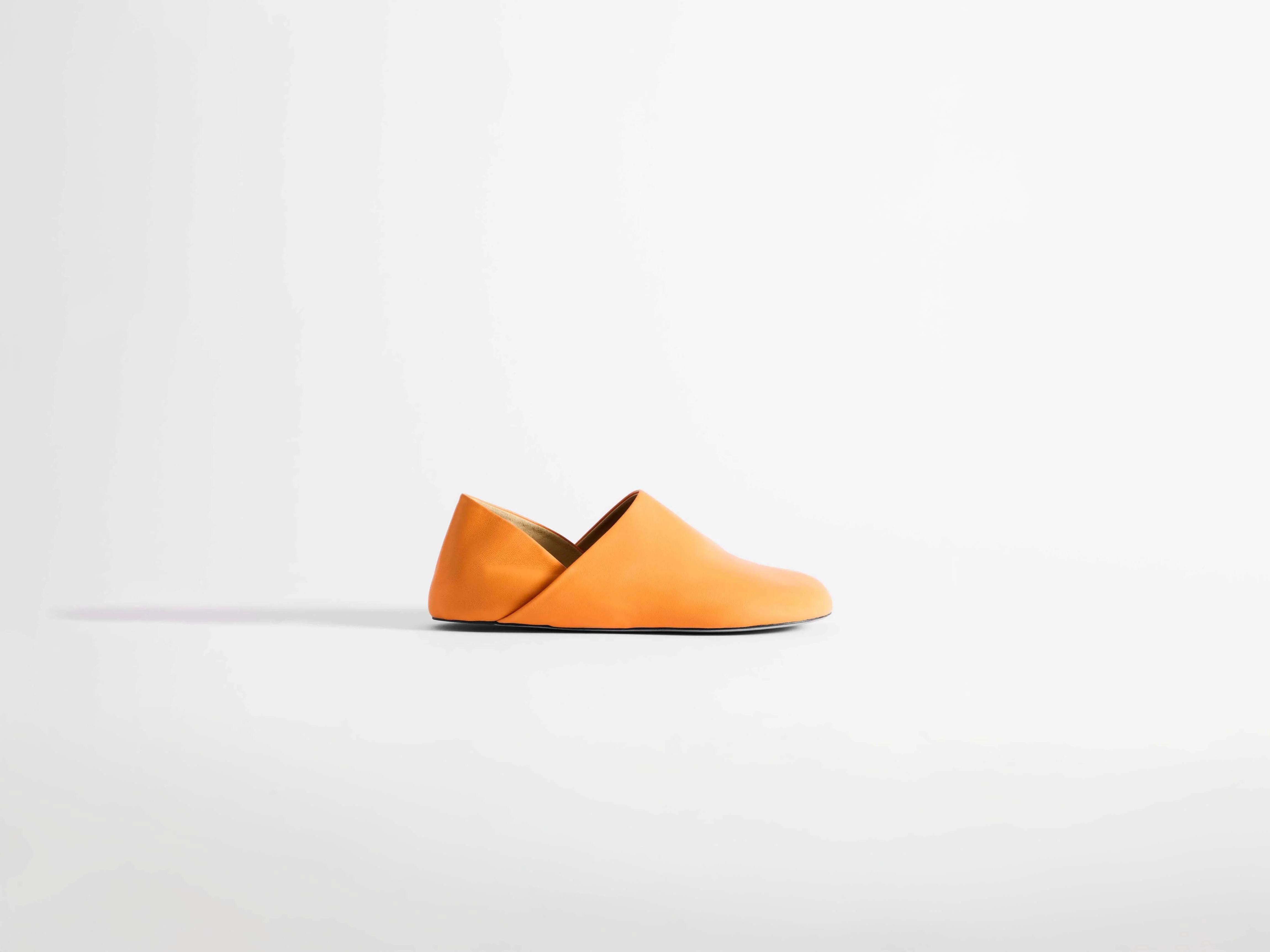 WOMENS SLIPPER MULES IN ORANGE - Image 5