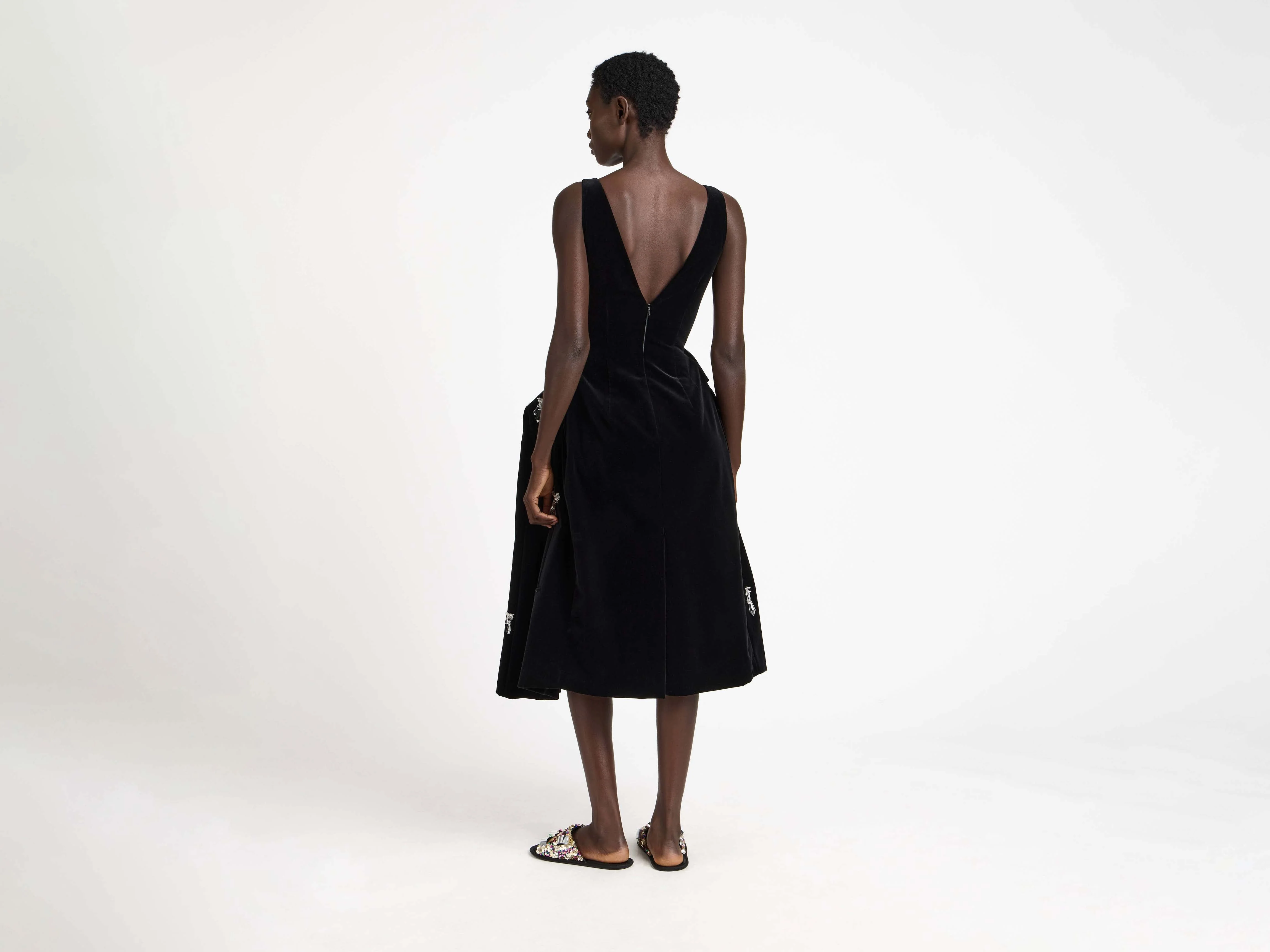 WOMENS STRUCTURED EMBELLISHED DRESS IN BLACK - Image 4