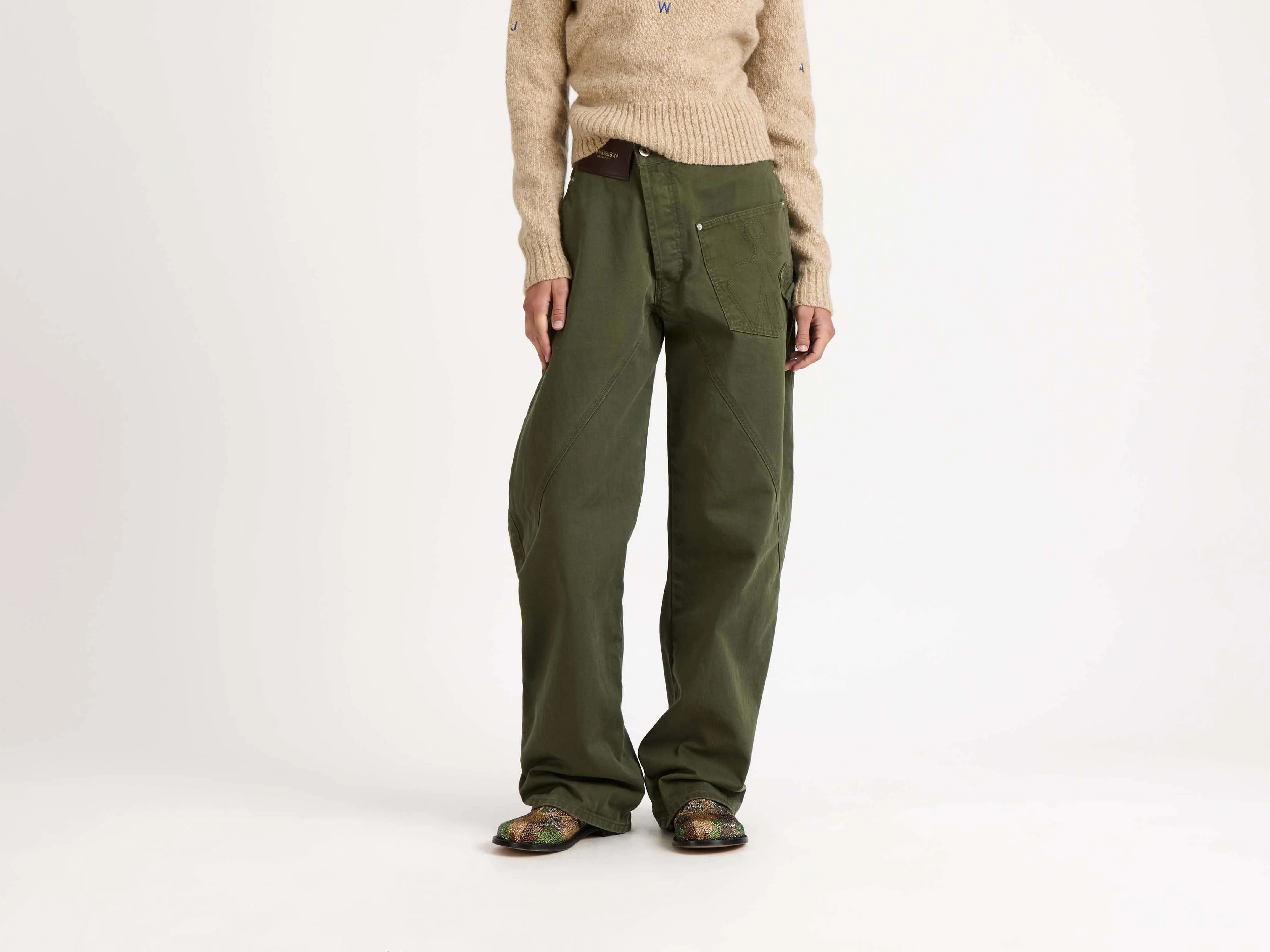 WOMENS TWISTED WORKWEAR JEANS IN WASHED GREEN - Image 4